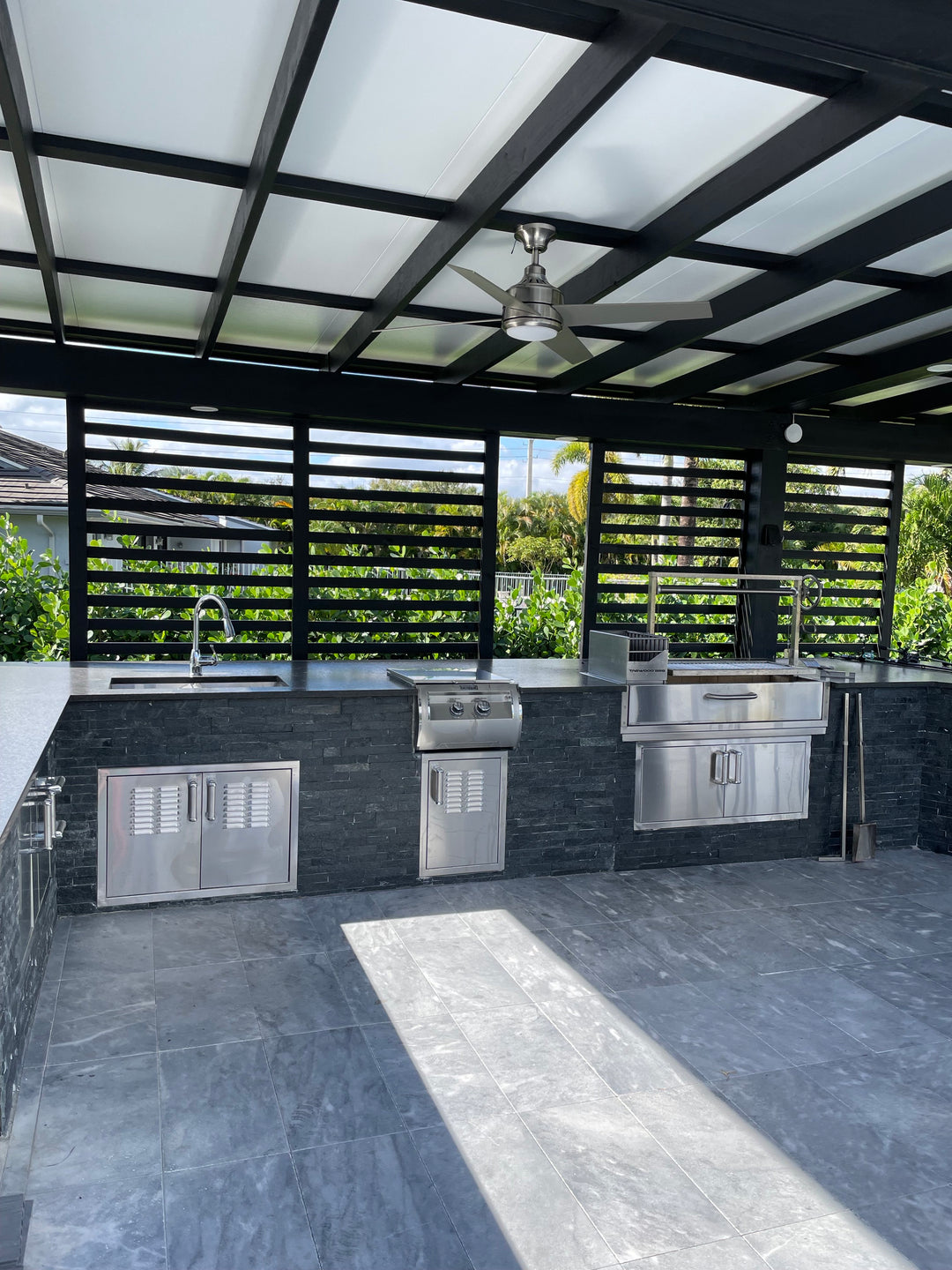 BBQ05SS Santa Maria Argentine Charcoal & Woodfired Parrilla Grill