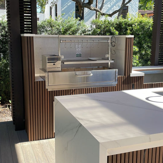 BBQ05SS Santa Maria Argentine Charcoal & Woodfired Parilla Grill