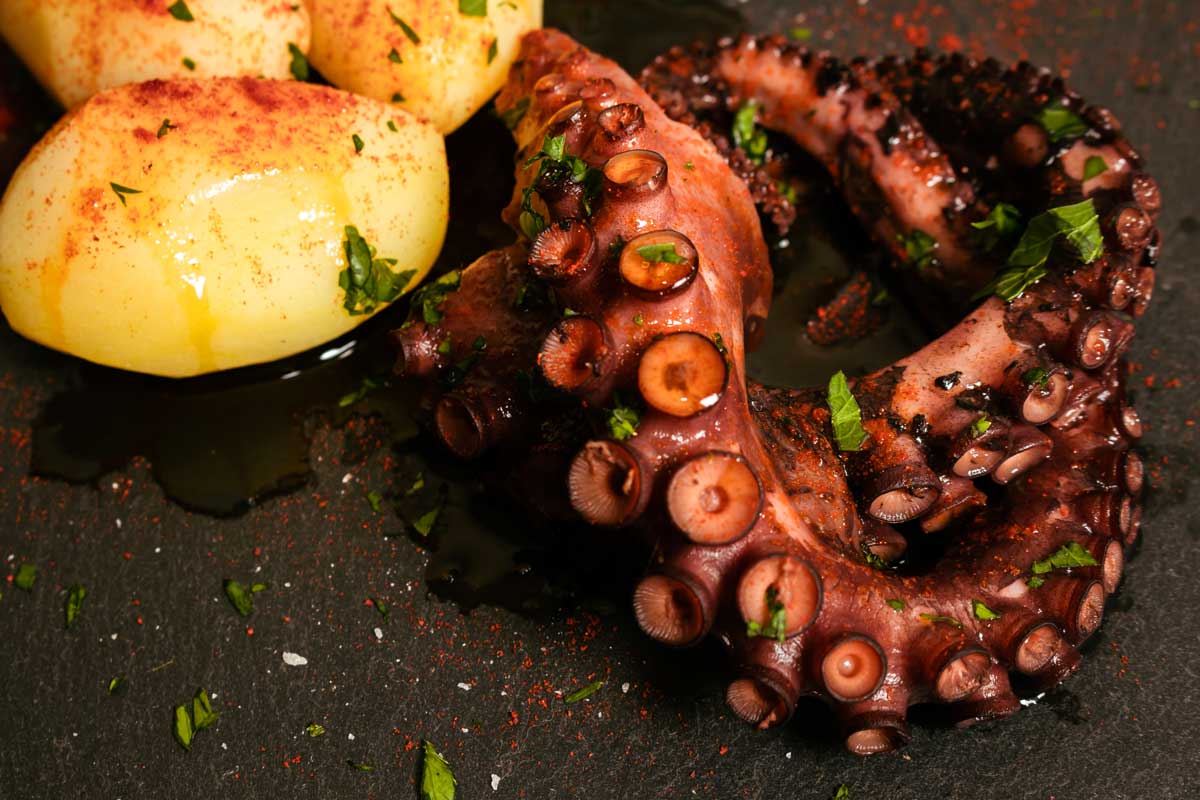 Pulpo a la Parrilla – Grilled Octopus, Argentine Style